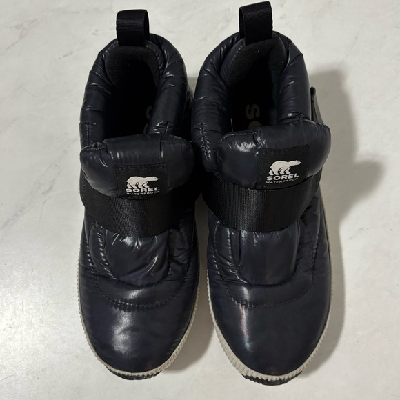 Sorel Women’s Out N About Navy Puffer Ankle Boot Sneakers Size 8 Waterproof - Picture 2 of 7